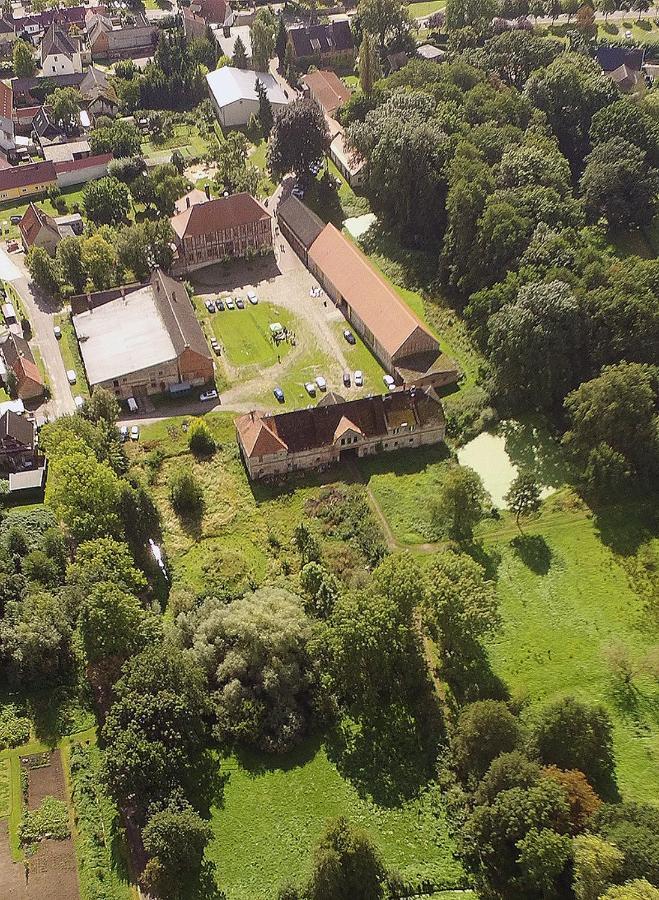 Lindstedter Gutsstuben Apartamento Gardelegen Exterior foto
